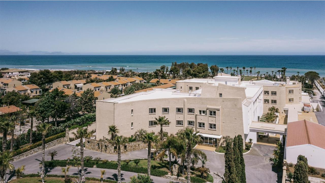 Mangia'S Himera Resort Campofelice Di Roccella Dış mekan fotoğraf