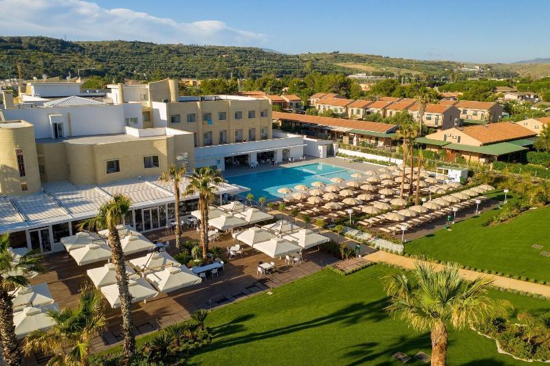 Mangia'S Himera Resort Campofelice Di Roccella Dış mekan fotoğraf