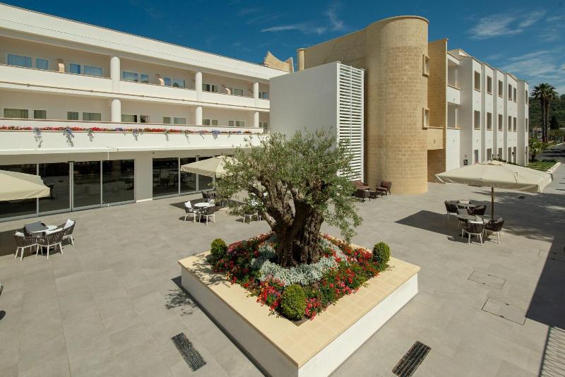Mangia'S Himera Resort Campofelice Di Roccella Dış mekan fotoğraf