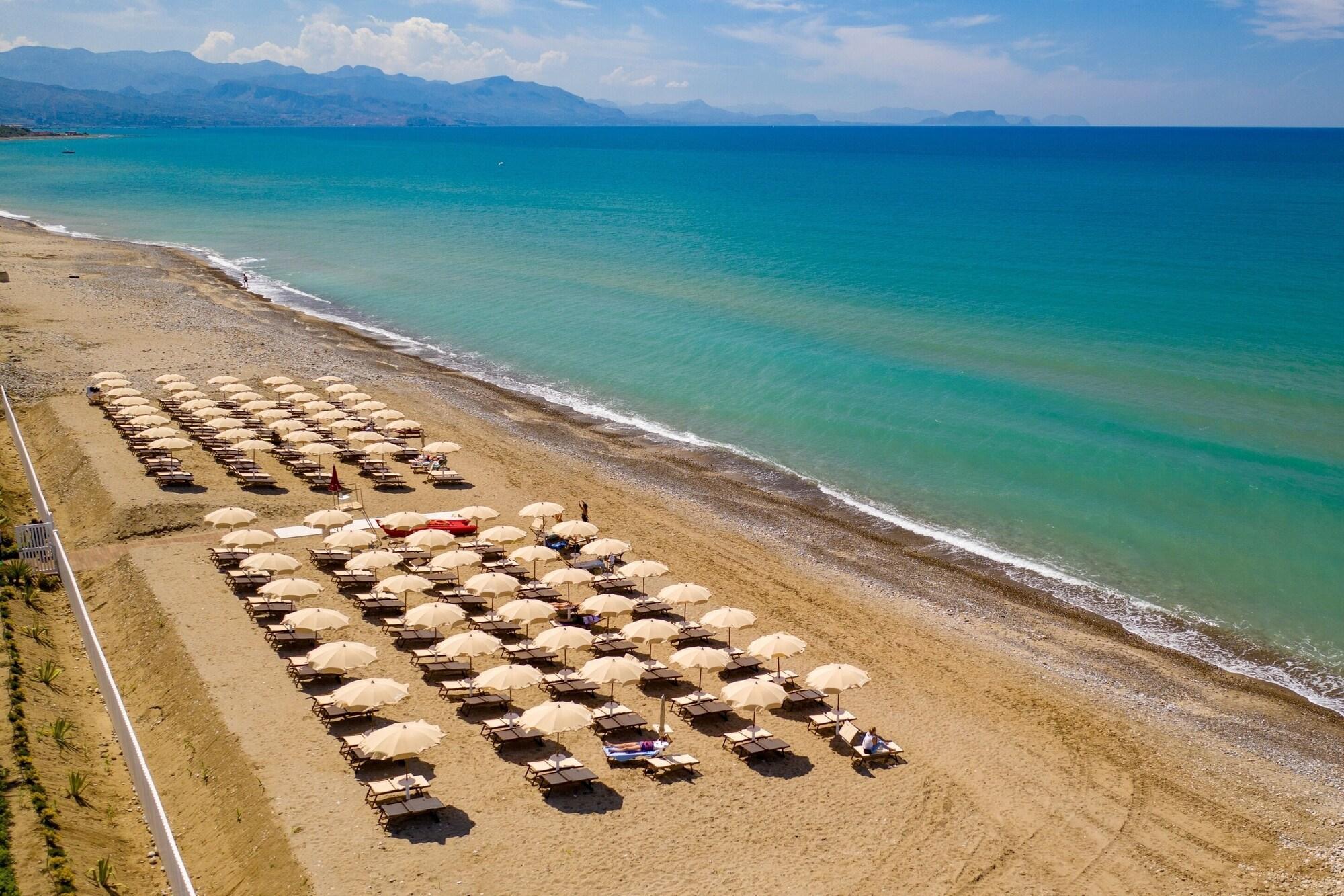Mangia'S Himera Resort Campofelice Di Roccella Dış mekan fotoğraf